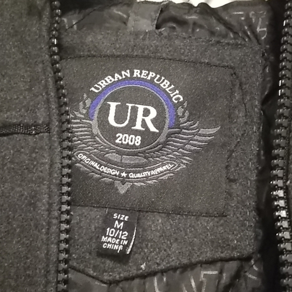 Boys jacket❤️ - Picture 2 of 5